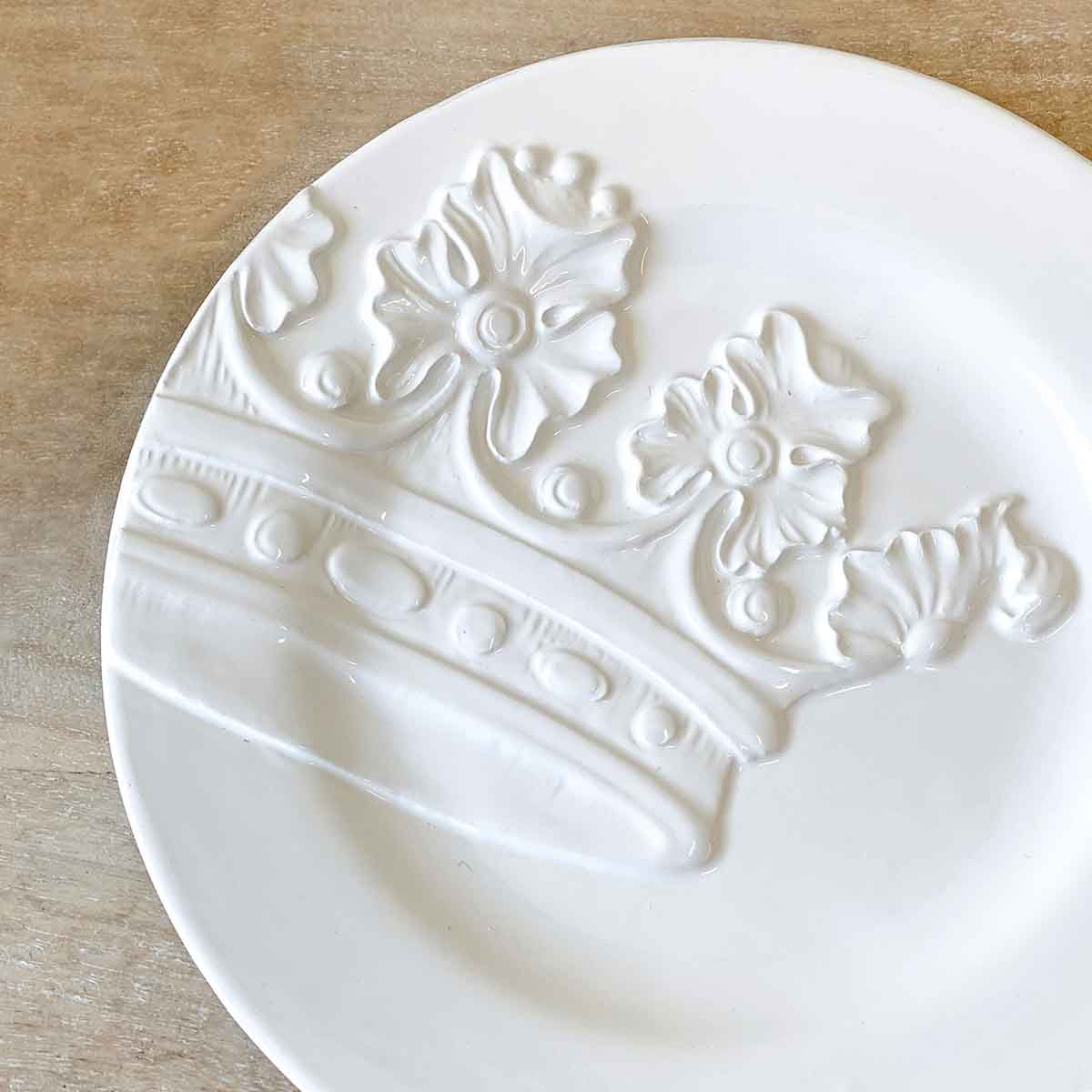 Royal Crown Embossed Plates White 8" Set of 4