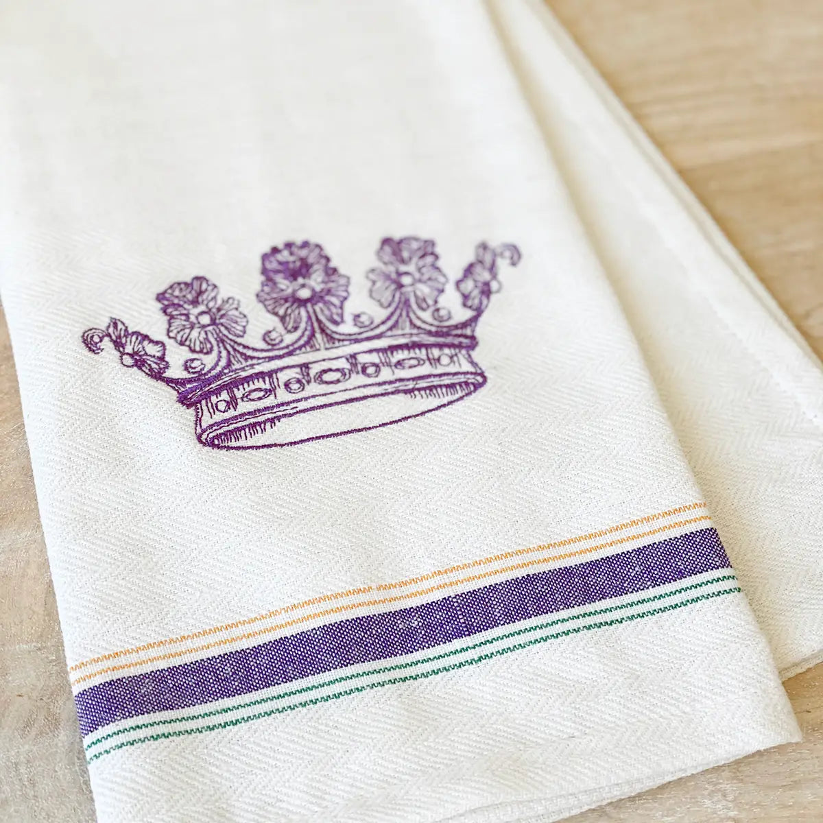 Queen of Carnival Hand Towel Cream/Purple 20x28