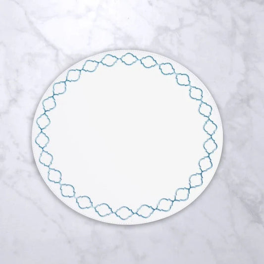 Beatriz Ball Vida Round Embridered Quatrefoil 15.5" Round Placemats (Set of 4)