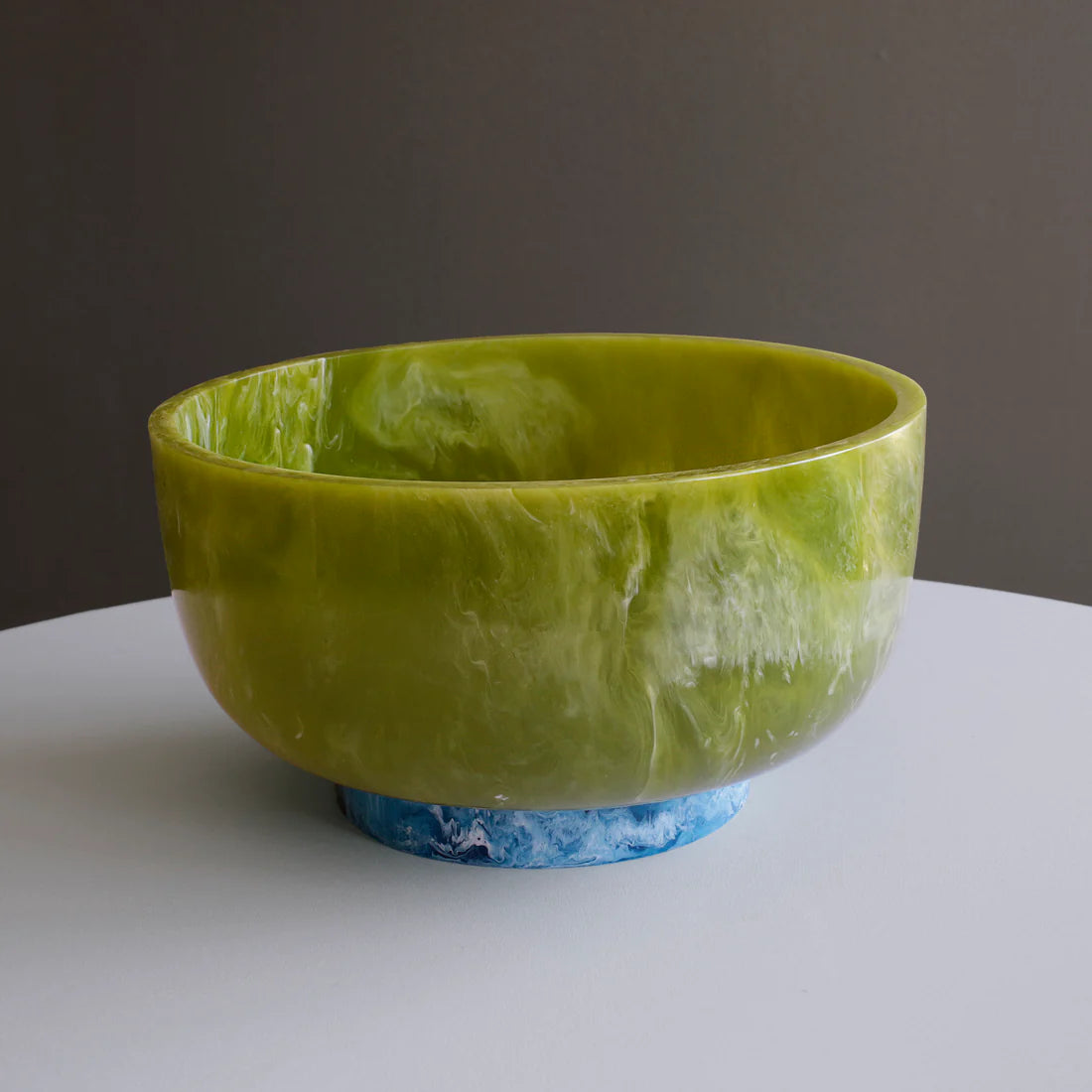 BB RESIN Rio Large Bowl with Base