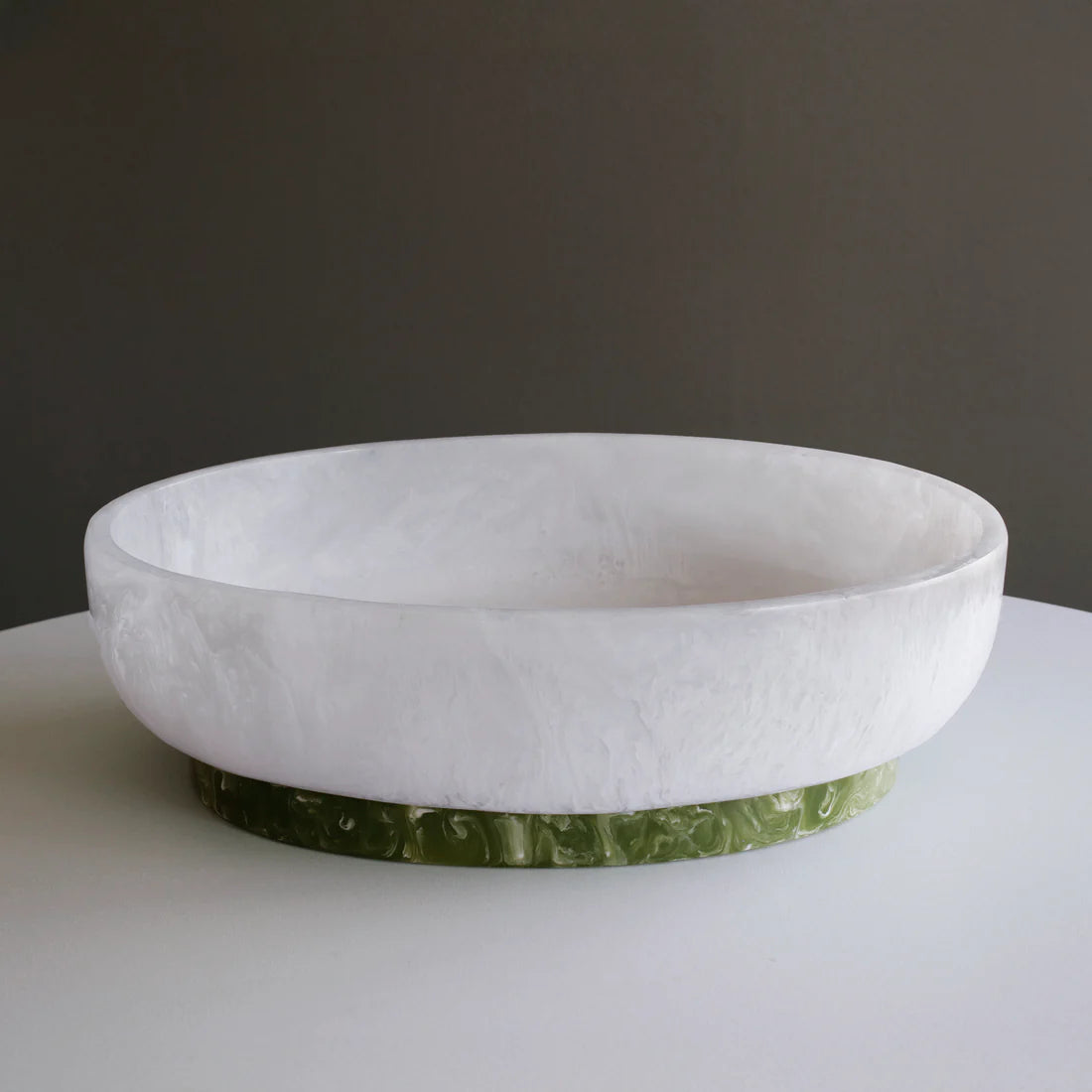 BB RESIN Rio Large Oval Bowl with Base