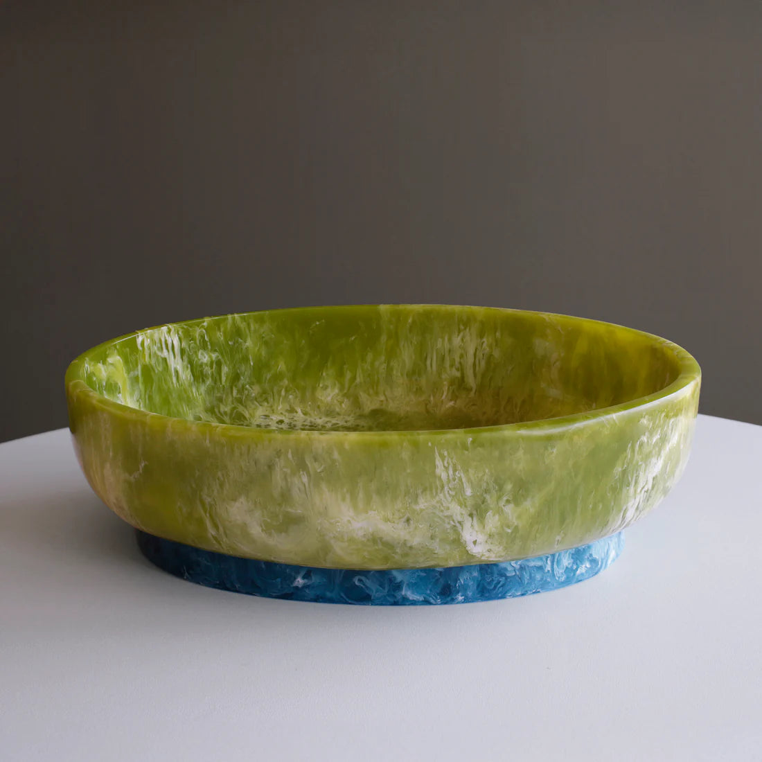 BB RESIN Rio Large Oval Bowl with Base