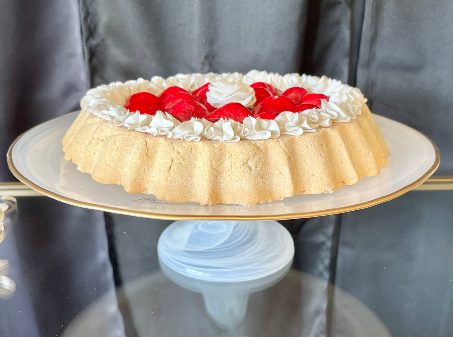 White Alabaster 13" Footed Glass Cakestand With Gold Rim