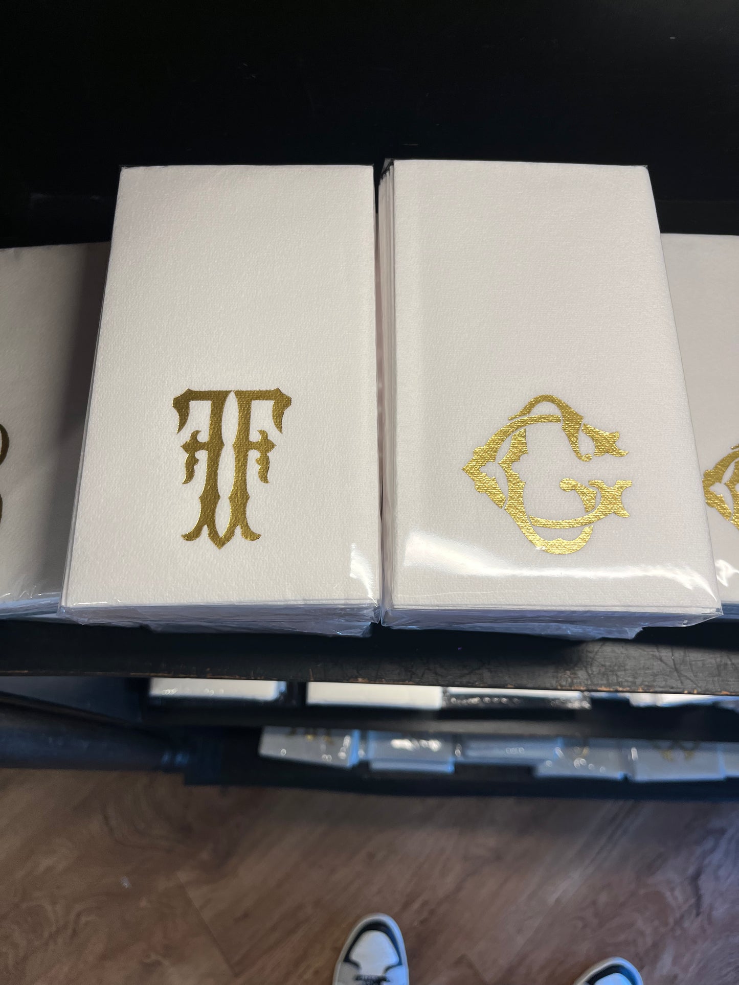 Linun Guest Towels - Monogram Chic