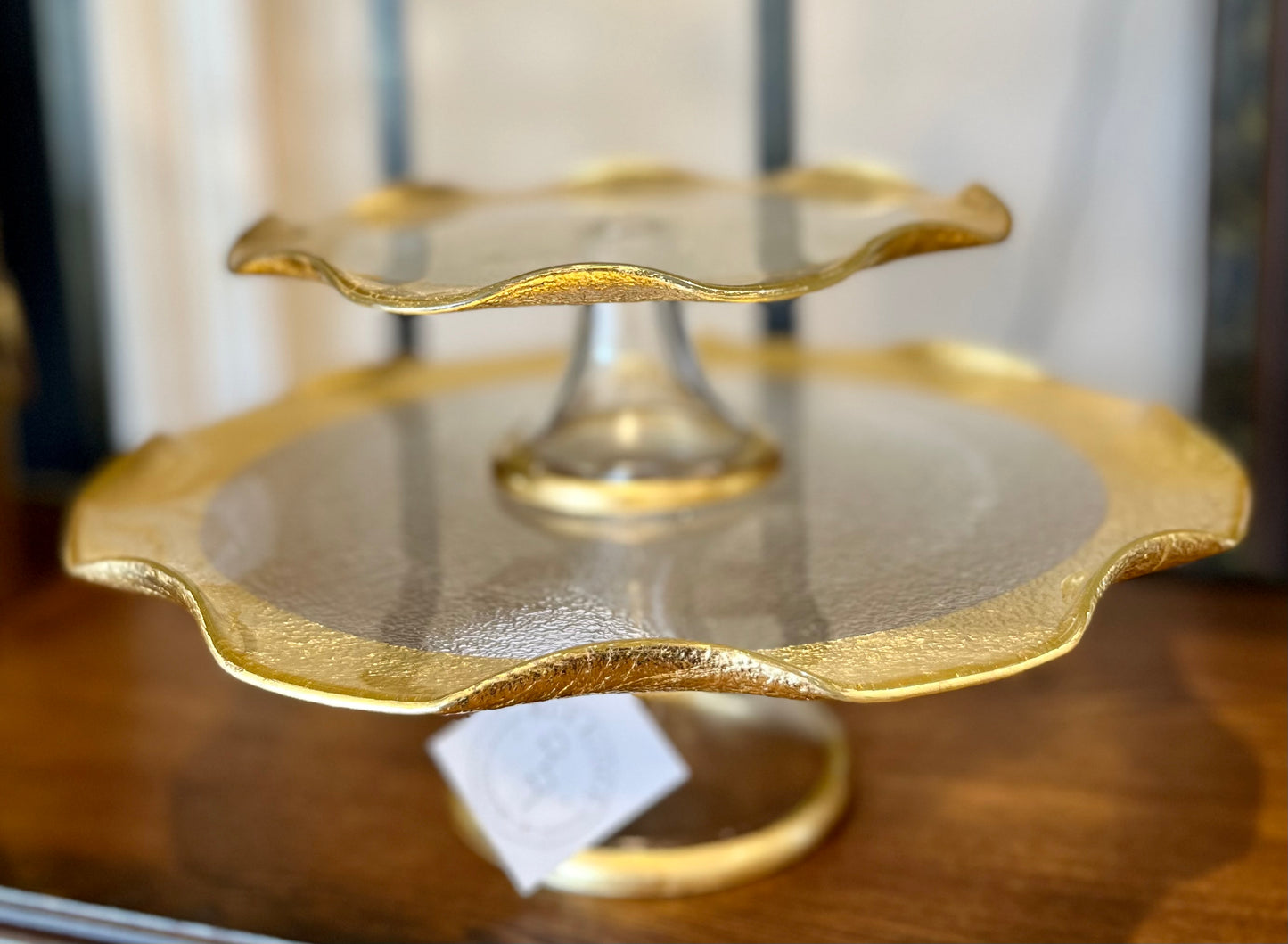 Gold Ruffle Round Cake Stand