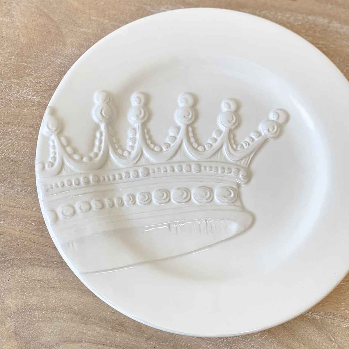 Royal Crown Embossed Plates White 8" Set of 4